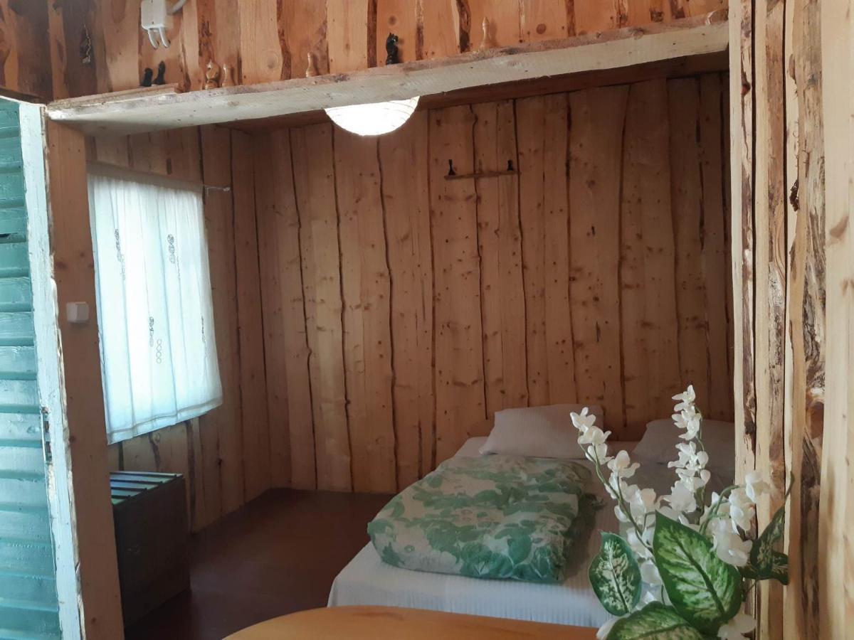 Asmonu Poilsiaviete Villa Kinty Buitenkant foto